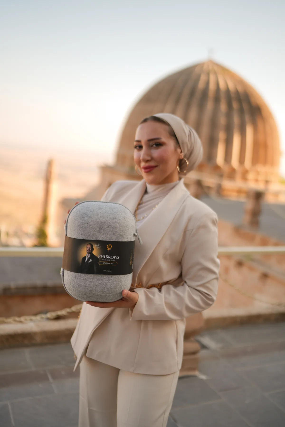 Mardin’de eğitim kitiyle öğrenci hatırası