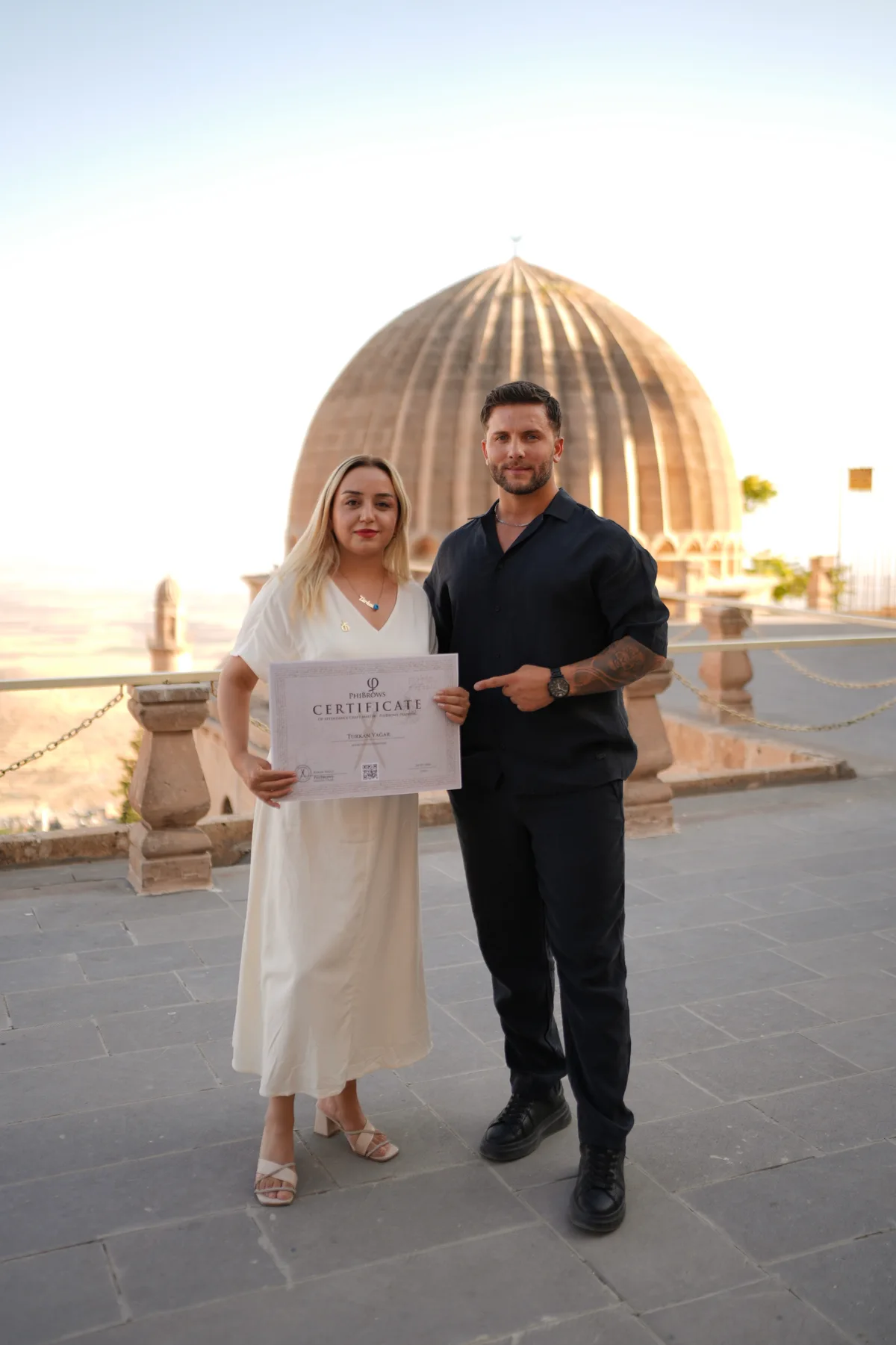 Hakan Bağcı ile eğitim sonrası hatıra fotoğrafı